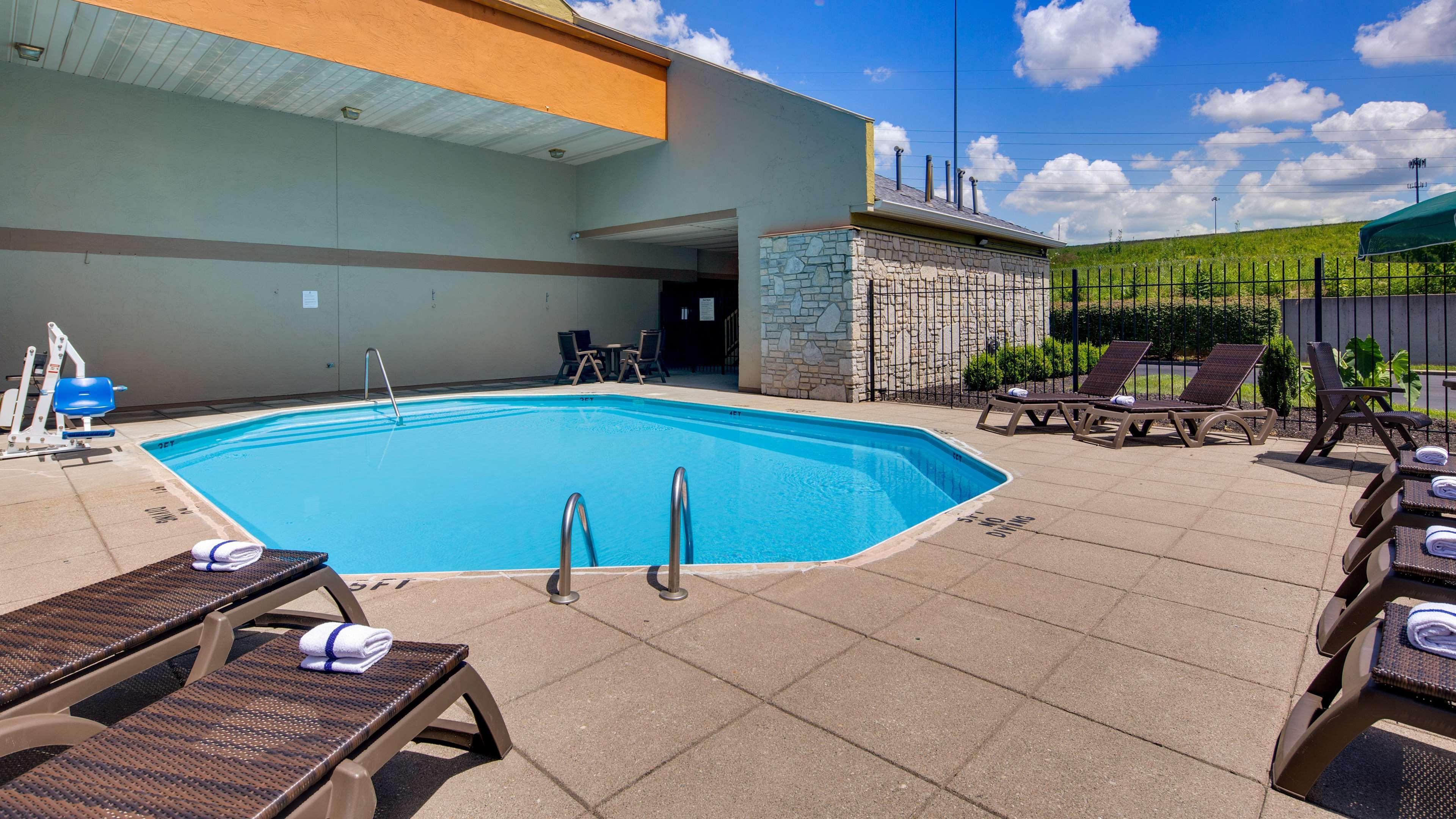 Best Western Clermont Cherry Grove Екстериор снимка