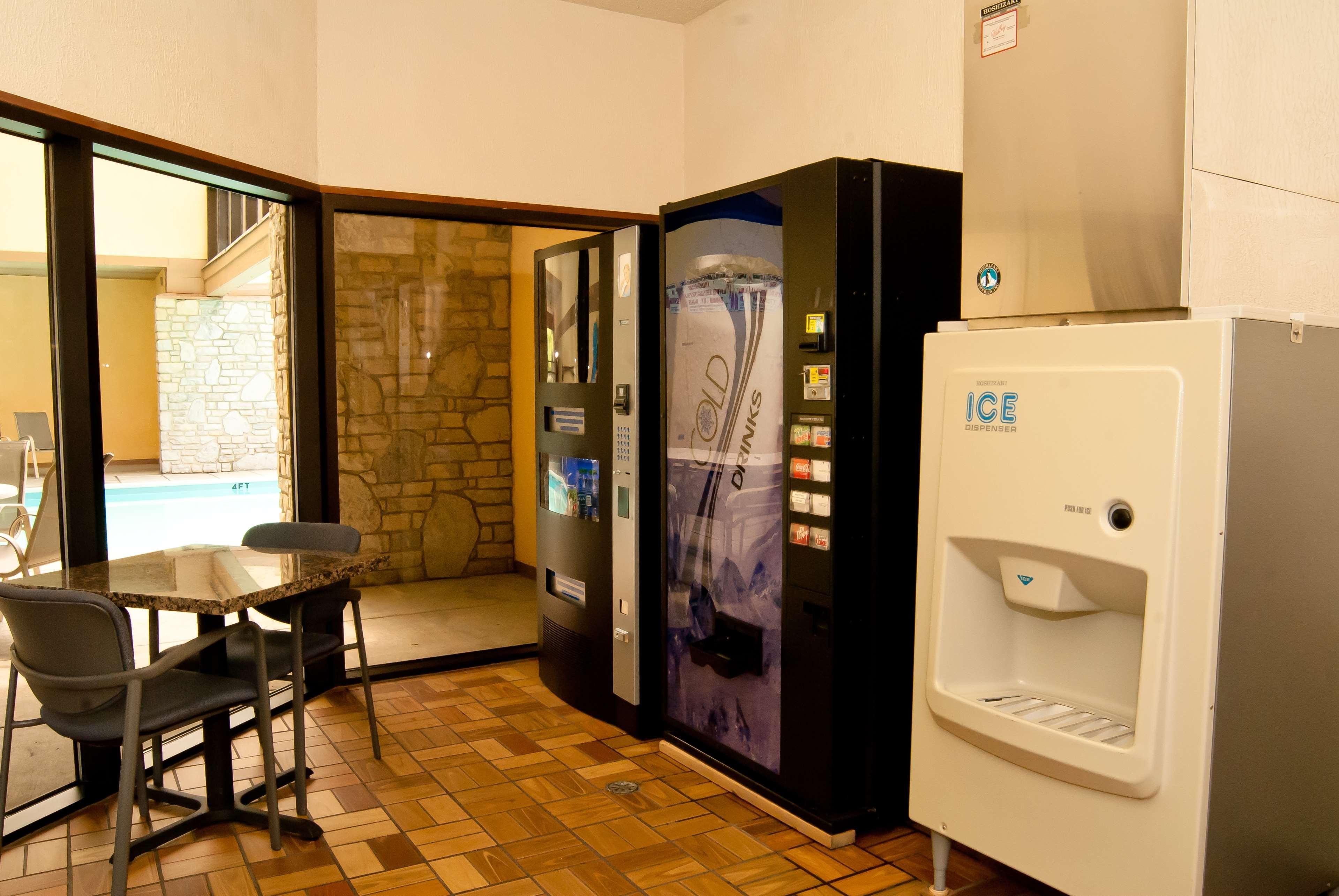 Best Western Clermont Cherry Grove Екстериор снимка